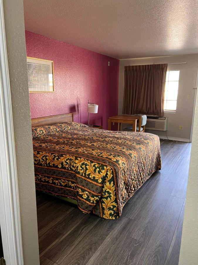 Country Inn Motel San Antonio Extérieur photo